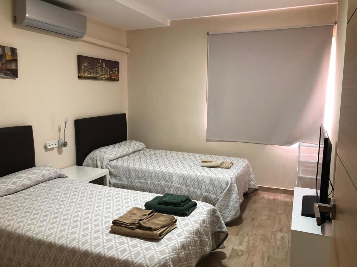 Apartamentos Albeniz 알헤시라스 외부 사진