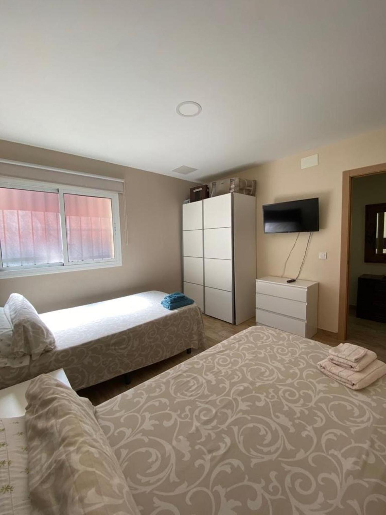 Apartamentos Albeniz 알헤시라스 외부 사진